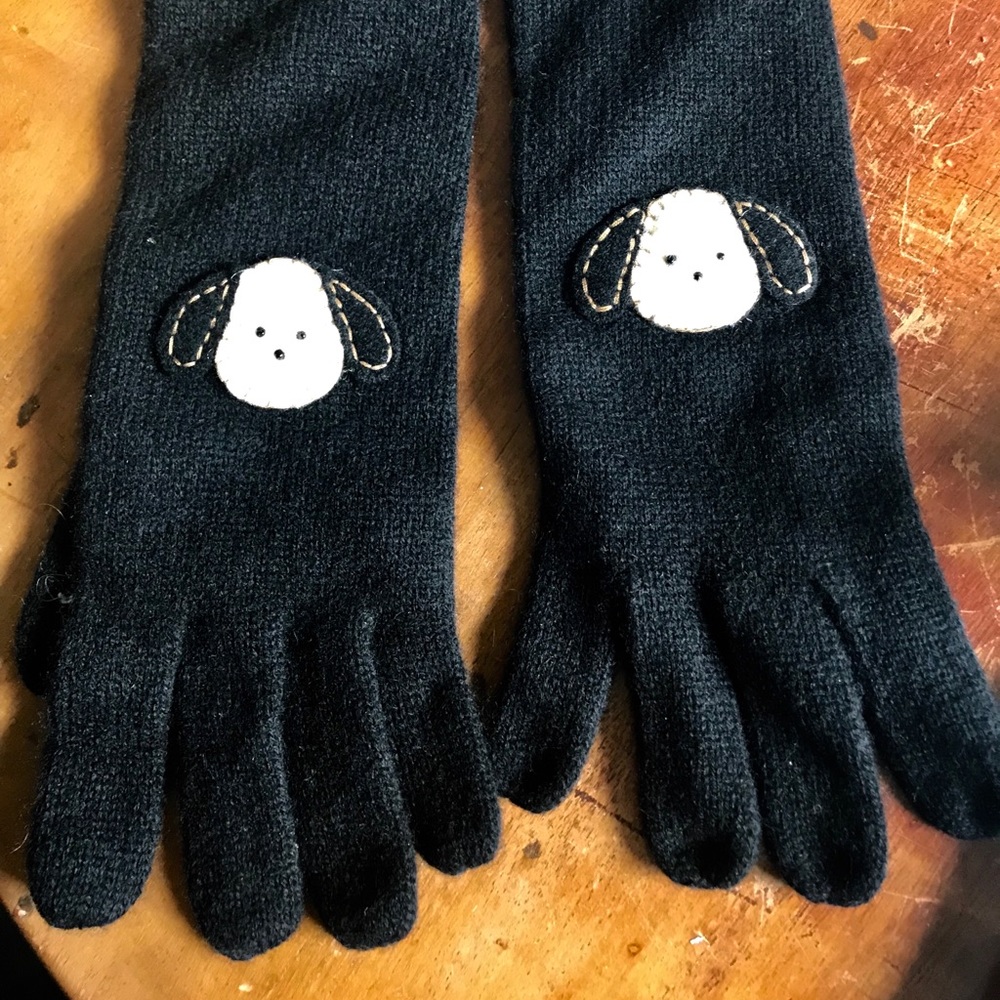 Shaneen Huxham Cashmere Puppy Gloves